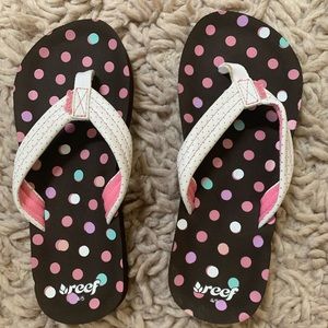 Reef kids flip flops!